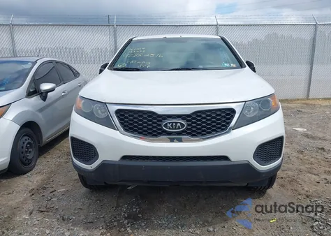 2013 Kia Sorento Lx из США, поврежденный, VIN 5XYKTDA66DG327870